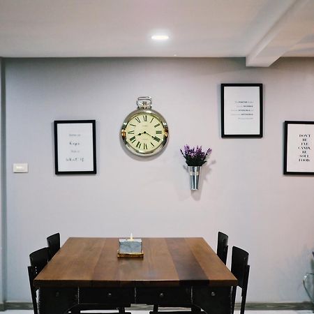 Baan Noppadol Aparthotel Bangkok Ngoại thất bức ảnh